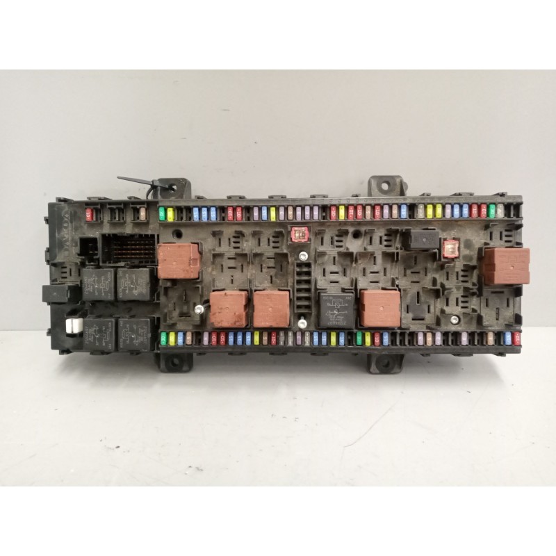 Recambio de caja reles / fusibles para volvo fh xxx referencia OEM IAM 22821378  