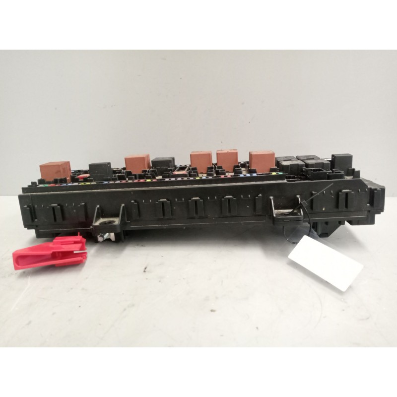 Recambio de caja reles / fusibles para volvo fh 500 referencia OEM IAM 22821378 - Blanco 3