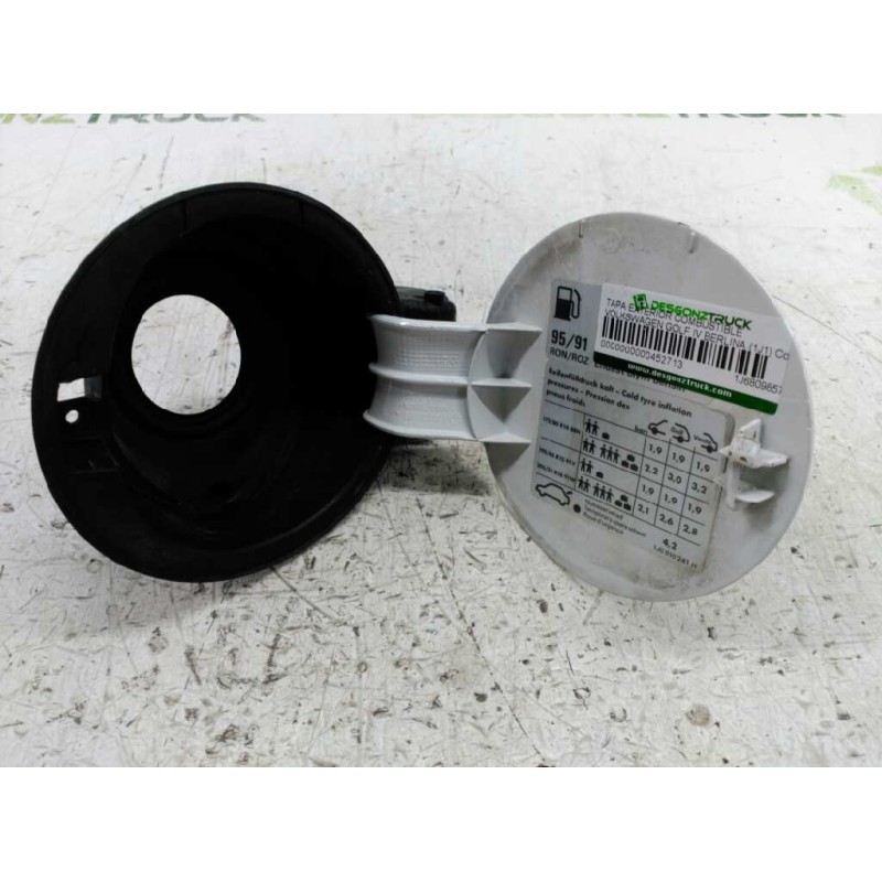 Recambio de tapa exterior combustible para volkswagen golf iv berlina (1j1) conceptline referencia OEM IAM 1J6809857A - Blanco 2