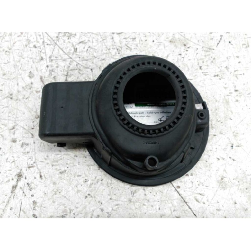 Recambio de tapa exterior combustible para volkswagen golf iv berlina (1j1) conceptline referencia OEM IAM 1J6809857A - Blanco 3