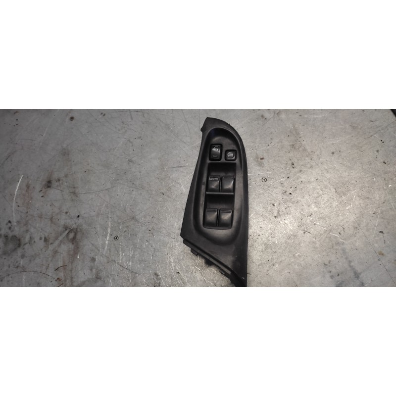 Recambio de mando elevalunas delantero izquierdo para nissan almera (n16/e) 2.2 16v turbodiesel cat referencia OEM IAM 80961  