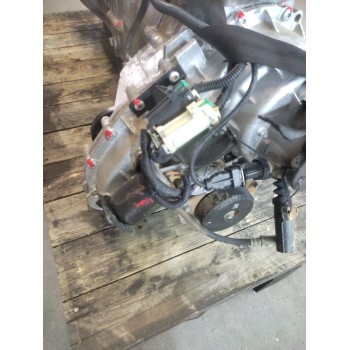 Recambio de caja cambios para kia sorento i (jc) 2.5 crdi referencia OEM IAM 6310914 DN1 A03800