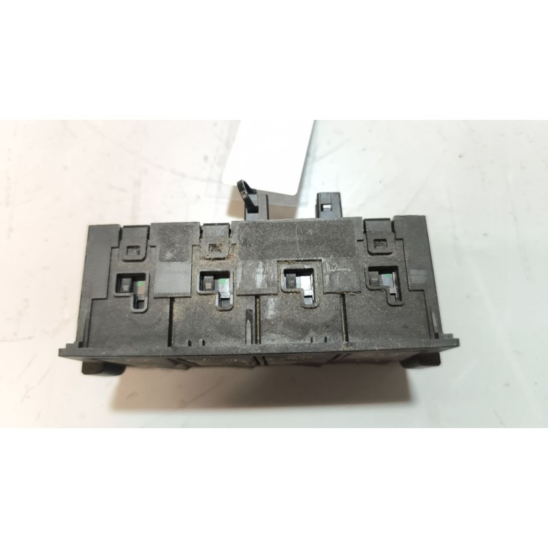 Recambio de interruptor para renault serie t 10.8 diesel referencia OEM IAM 22338209 7422338209 - Blanco 3