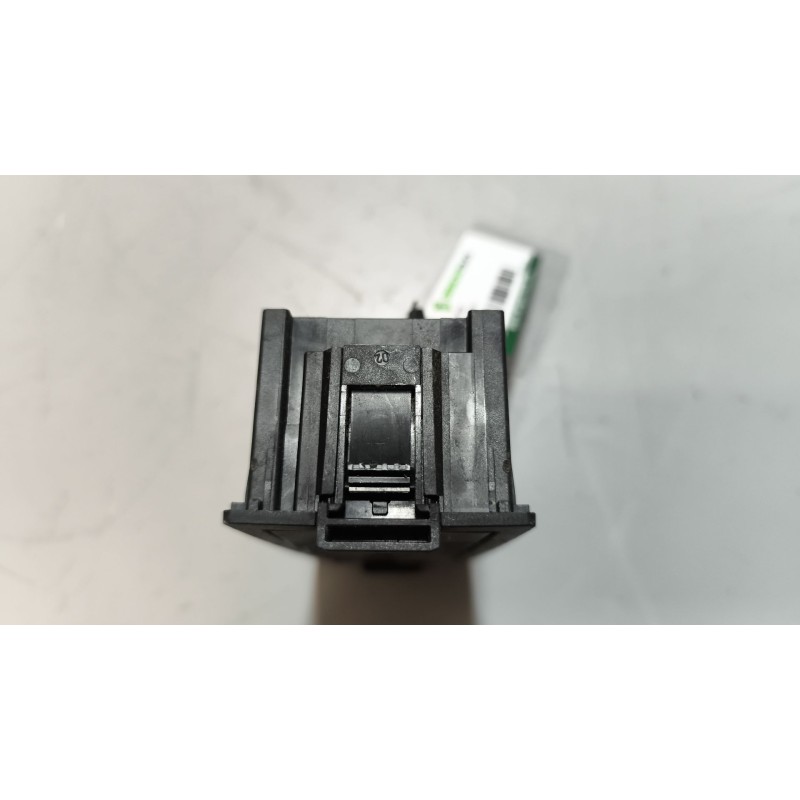 Recambio de interruptor para renault serie t 10.8 diesel referencia OEM IAM 22338209 7422338209 - Blanco 4