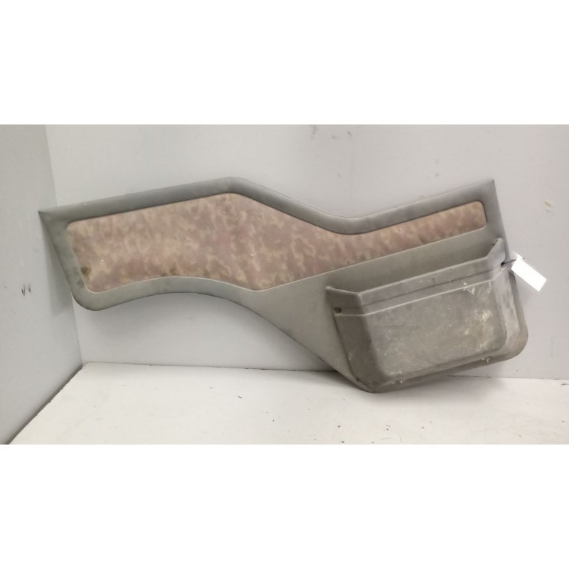 Recambio de guarnecido puerta delantera izquierda para nissan trucks eco-t eco-t 135 referencia OEM IAM 80901d6200  