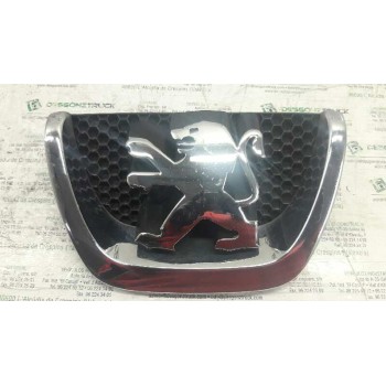 Recambio de emblema para peugeot 207 sw confort referencia OEM IAM   