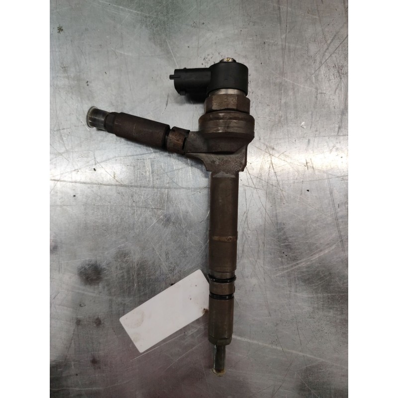 Recambio de inyector para opel astra h berlina cosmo referencia OEM IAM 0445110175 2