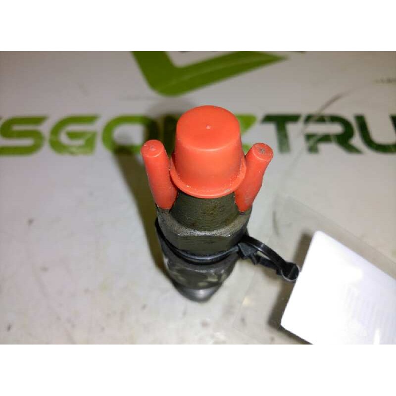 Recambio de inyector para peugeot 106 (s2) kid d referencia OEM IAM 643871 KCA20S106 3