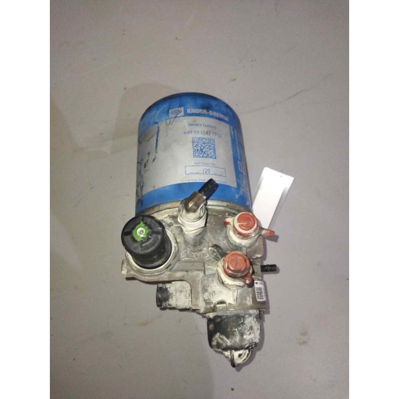 Recambio de valvula aire para iveco eurotech (mp) 10.3 diesel referencia OEM IAM LA8606 K040604N50 VALVULA SECADORA - Blanco 3