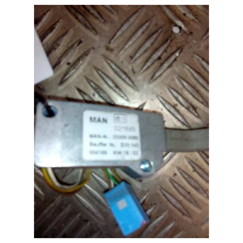Recambio de mando velocidad de crucero para man tg - a 18.460 fg / bb (e3/e4) l referencia OEM IAM 255090080 - Blanco 2