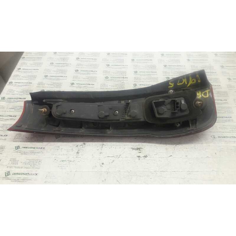 Recambio de piloto trasero derecho para fiat punto berl. (176) 55 s referencia OEM IAM 7730722 3