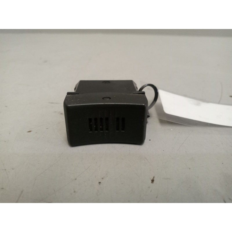 Recambio de interruptor para volvo fh xxx referencia OEM IAM 21371086  