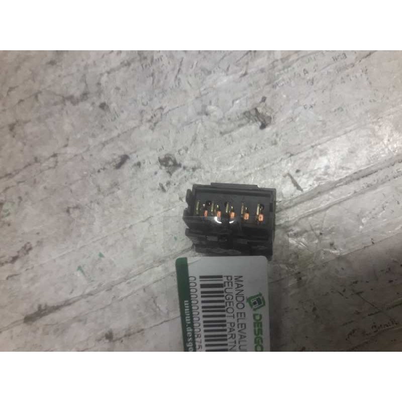 Recambio de mando elevalunas delantero derecho para peugeot partner (s2) combi plus referencia OEM IAM  5 PINS - Blanco 2