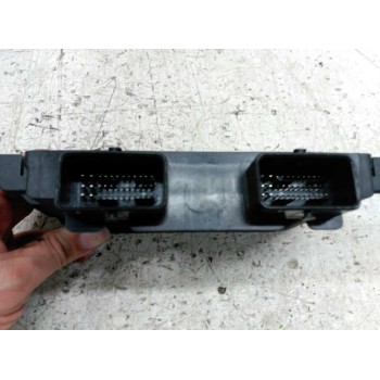 Recambio de centralita motor uce para peugeot 206 berlina xt referencia OEM IAM 9639587680  