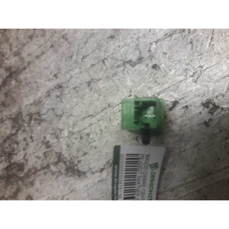 Recambio de mando cierre centralizado para peugeot partner (s2) combi plus referencia OEM IAM  4 PINS - Blanco 2