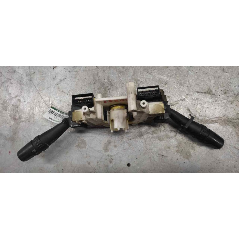 Recambio de mando multifuncion para kia sorento 2.5 crdi ex referencia OEM IAM 3