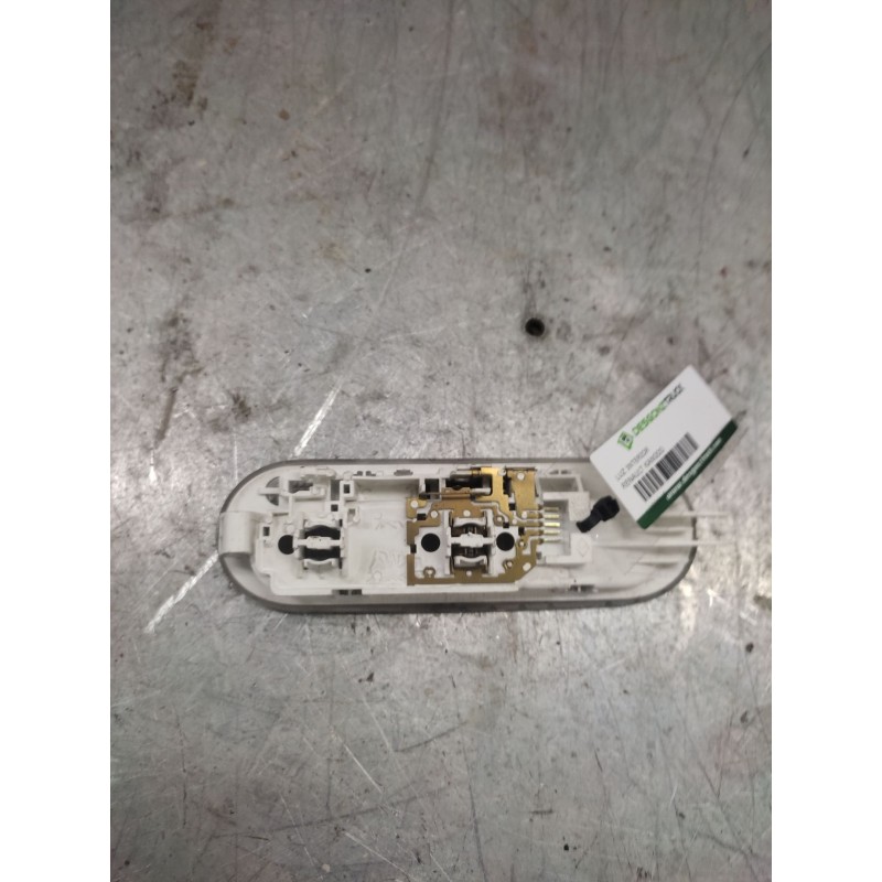 Recambio de luz interior para renault kangoo dynamique referencia OEM IAM 8200439421 - Blanco 2