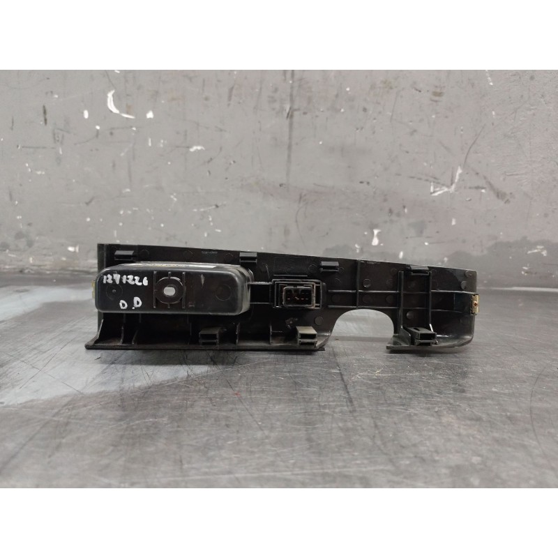 Recambio de mando elevalunas delantero derecho para kia sorento i (jc) 2.5 crdi referencia OEM IAM - Negro 3
