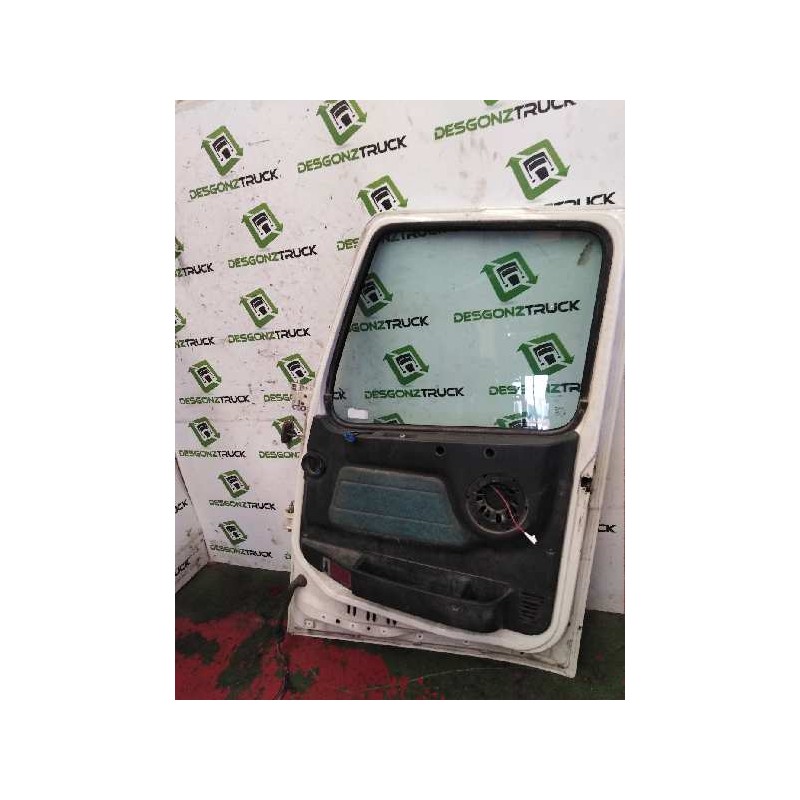 Recambio de puerta delantera derecha para volvo fh 12 2002  fsa std 4x2 corto referencia OEM IAM - Blanco 2