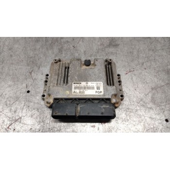 Recambio de centralita motor uce para opel astra h berlina cosmo referencia OEM IAM 0281012122  55198054