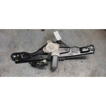 ELEVALUNAS TRASERO DERECHO A2117300246 