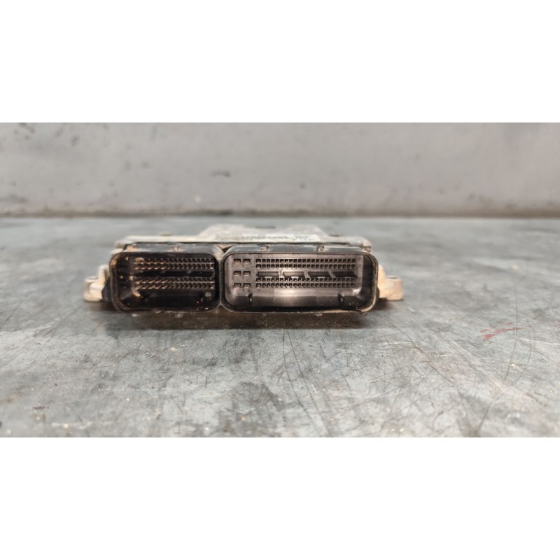 Recambio de centralita motor uce para opel astra h berlina cosmo referencia OEM IAM 0281012122  55198054 - Negro 3