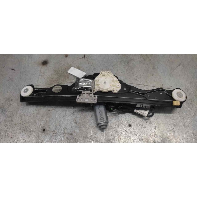Recambio de elevalunas trasero derecho para mercedes-benz clase e (w211) berlina 1.8 cat referencia OEM IAM A2117300246 2