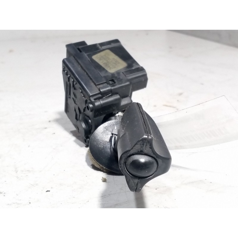 Recambio de mando limpia para renault magnum ab 2005 12.8 diesel referencia OEM IAM 5010589991 - Gris 2