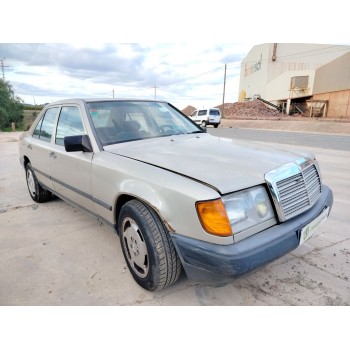 mercedes-benz clase e (w124) berlina del año 1986