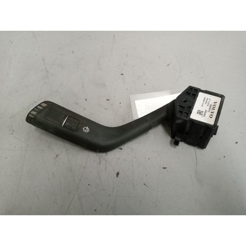 Recambio de mando limpia para volvo fh xxx referencia OEM IAM 22860372  