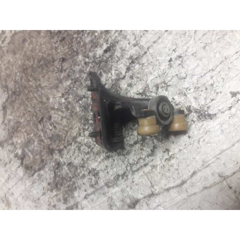 Recambio de bisagra puerta corredera para peugeot partner (s2) combi plus referencia OEM IAM  INFERIOR DERECHA - Blanco 2