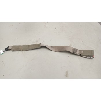 Recambio de enganche cinturon trasero izquierdo para renault maxity referencia OEM IAM 7485115819  