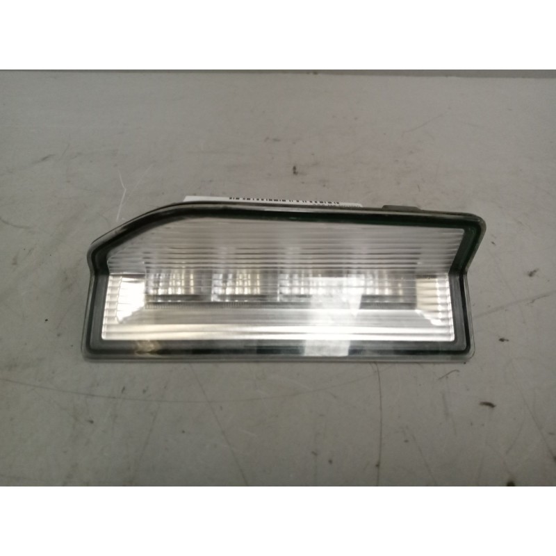 Recambio de luz interior para volvo fh xxx referencia OEM IAM 84810902  