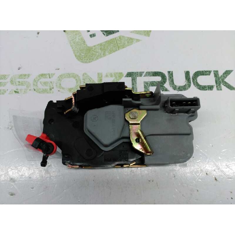 Recambio de cerradura puerta trasera izquierda para citroën xsara berlina 1.6 seduction referencia OEM IAM 3
