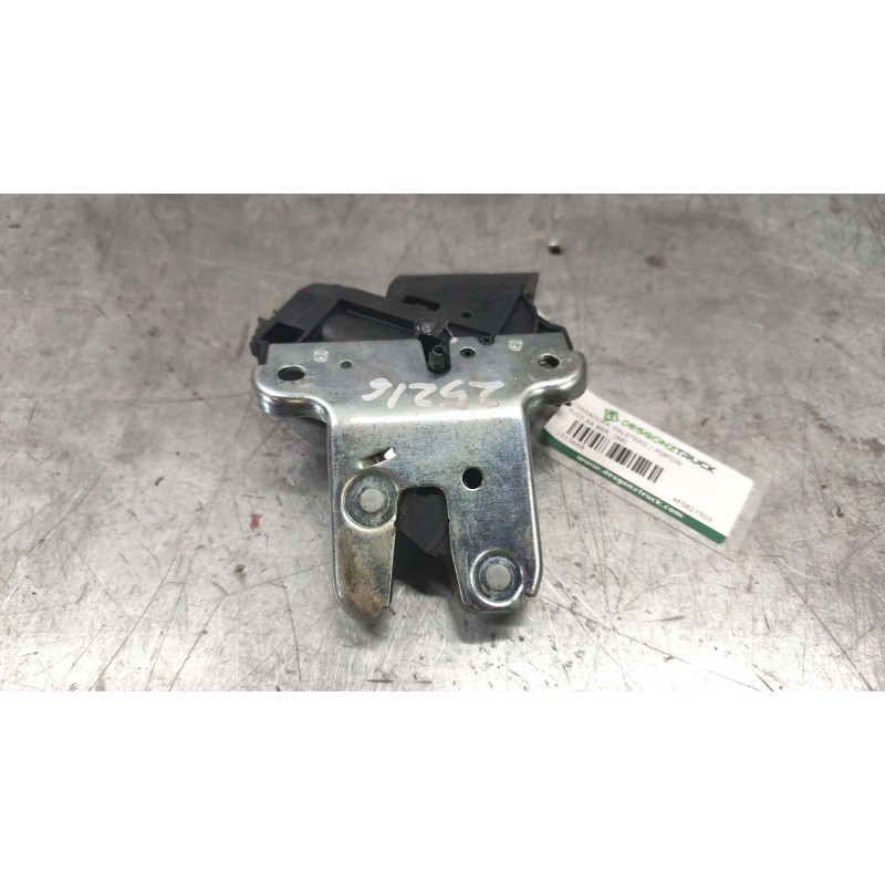 Recambio de cerradura maletero / porton para audi a4 ber. (b8) básico referencia OEM IAM 4F5827505  