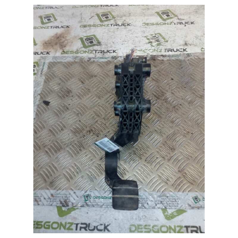 Recambio de pedal acelerador para scania serie p/g/r (d-clase) fsa g420 (4x2) corto cg 14 referencia OEM IAM 1753411