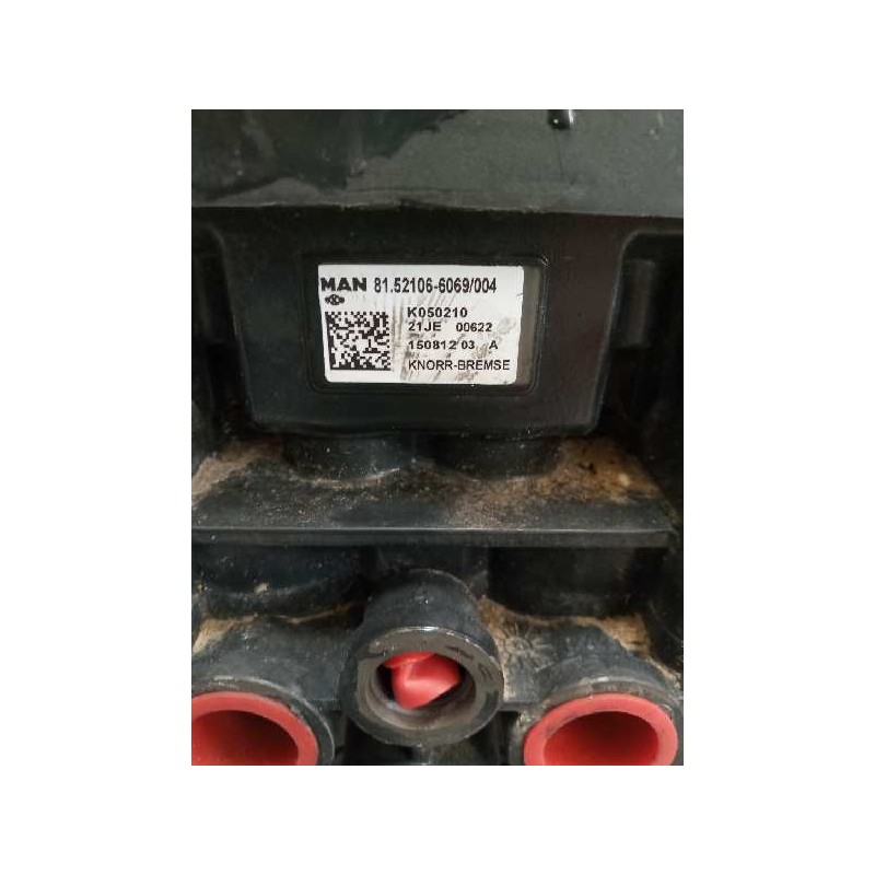 Recambio de valvula aire para man tgx 18.500 12.4 diesel referencia OEM IAM 81521066069 K050210 VALVULA EBS MODULADOR DE EJE 2