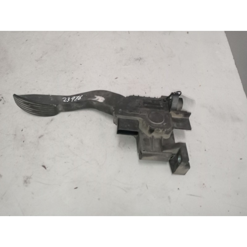 Recambio de pedal acelerador para iveco daily iv caja/chasis 35c15 referencia OEM IAM 5801333490  