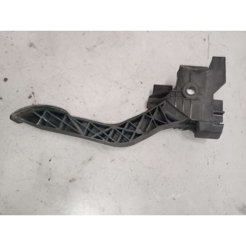 Recambio de pedal acelerador para iveco daily iv caja/chasis 35c15 referencia OEM IAM 5801333490 - Blanco 2