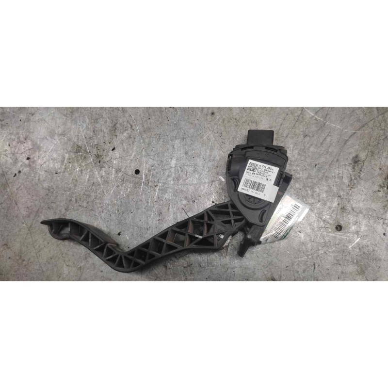 Recambio de potenciometro pedal para peugeot 208 style referencia OEM IAM 9671433780 6PV00994941 6 PINS 3