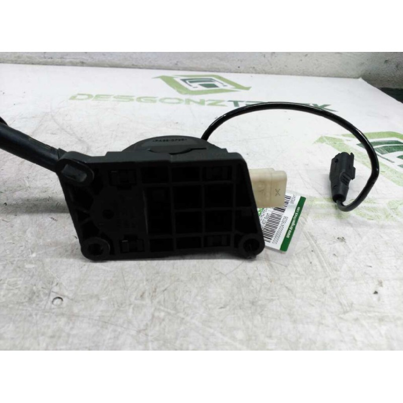 Recambio de potenciometro pedal para peugeot 407 sport referencia OEM IAM 9650341780 - Blanco 2