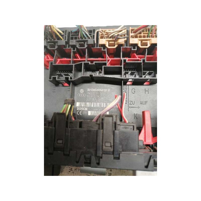 Recambio de caja reles / fusibles para audi a3 (8p) 1.9 tdi referencia OEM IAM 8P0807279F - Negro 2