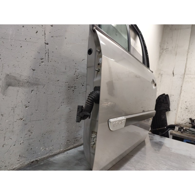 Recambio de puerta delantera izquierda para renault scenic ii grand confort dynamique referencia OEM IAM - Plata 2