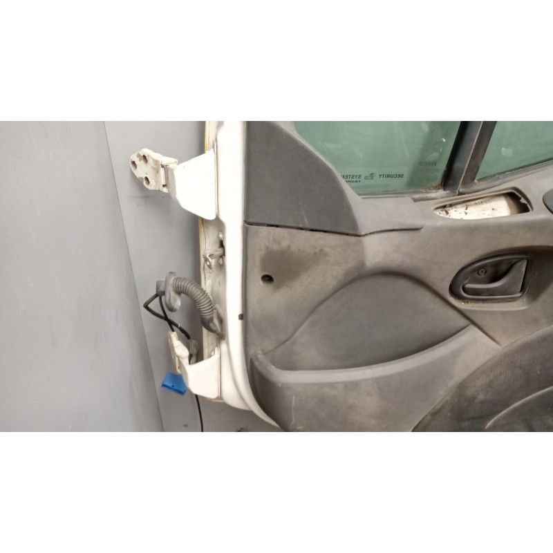 Recambio de puerta delantera derecha para iveco daily iv caja/chasis 35c15 referencia OEM IAM 99460120 - Blanco 2