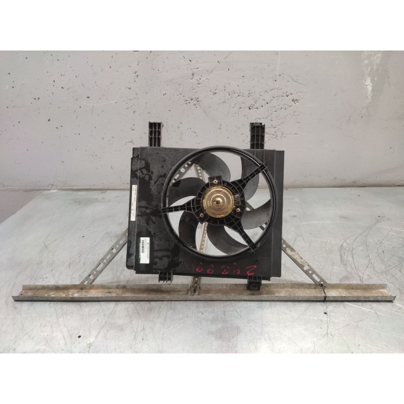 Recambio de electroventilador para smart fortwo coupé (450) 0.7 (450.352, 450.332) referencia OEM IAM 0013196V002  