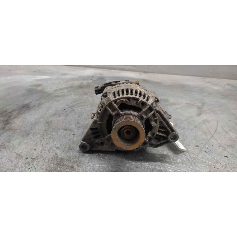 Recambio de alternador para nissan micra (k11) alpine (1996) referencia OEM IAM 0123115010 6 PISTAS POLEA 12V 30-70A BOSCH