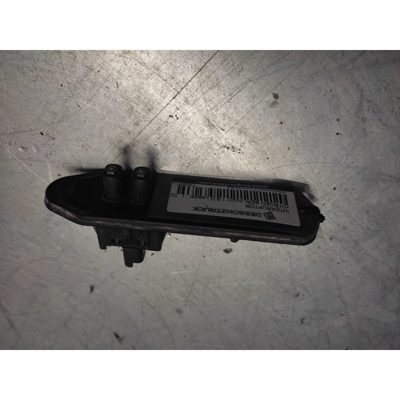 Recambio de interruptor para citroën berlingo 1.9 d leader referencia OEM IAM DERECHO CORREDERA 