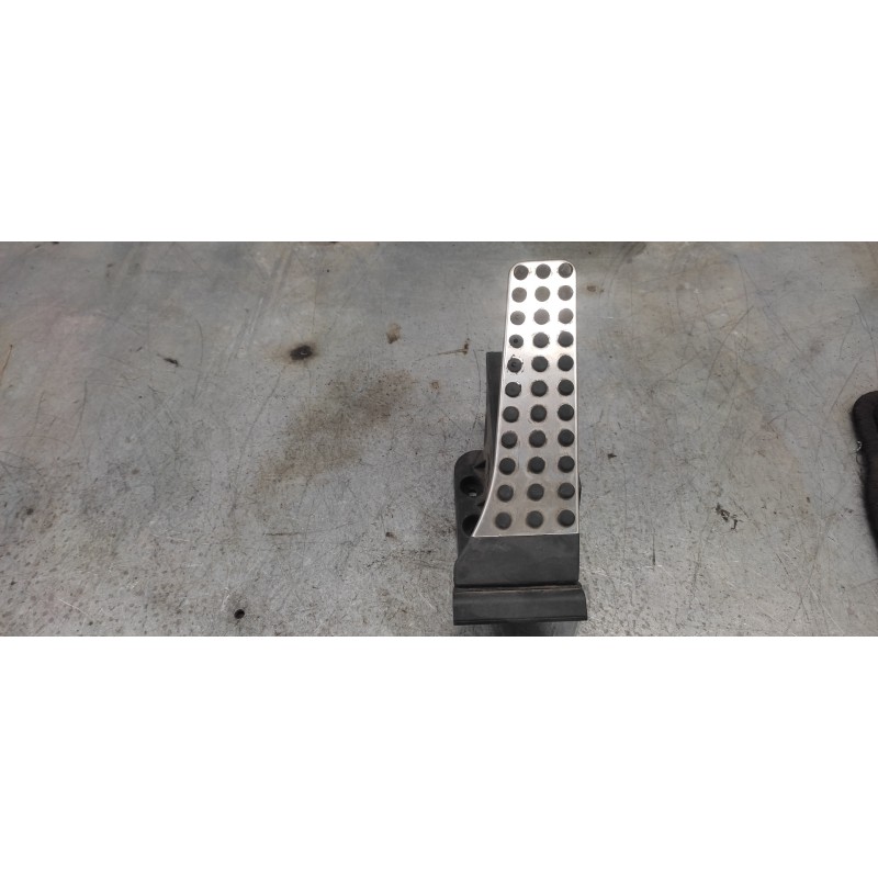 Recambio de potenciometro pedal para mercedes-benz clase c (w204) berlina 2.2 cdi cat referencia OEM IAM A2043000204  