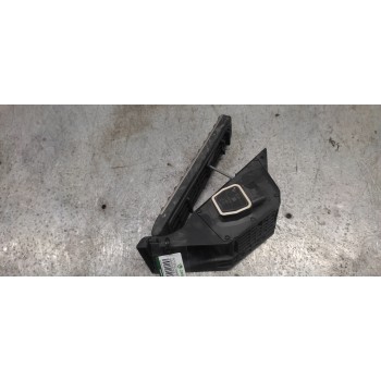 Recambio de potenciometro pedal para mercedes-benz clase c (w204) berlina 2.2 cdi cat referencia OEM IAM A2043000204  
