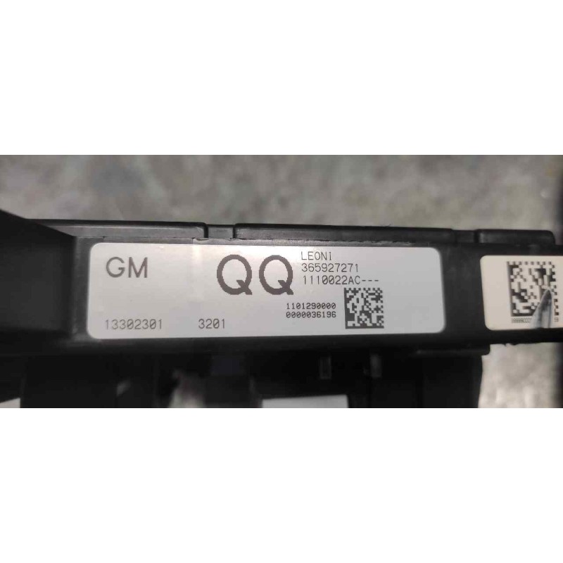 Recambio de caja reles / fusibles para opel astra j lim. excellence referencia OEM IAM 365927271 1101290000 - Negro 2